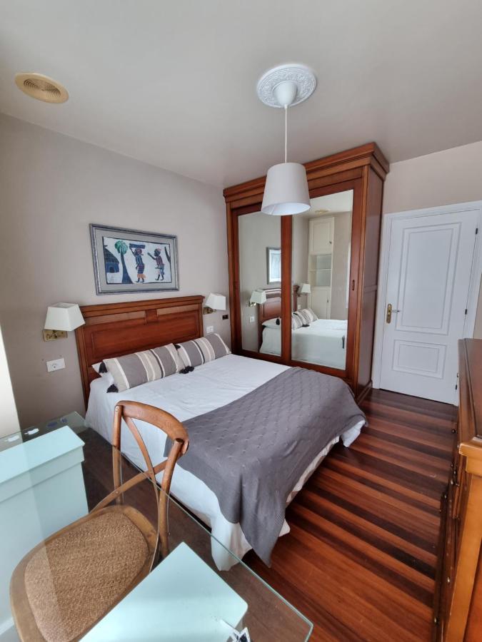 Piso De 3 Habitaciones A 3 Minutos De La Playa. Ribeira Bagian luar foto